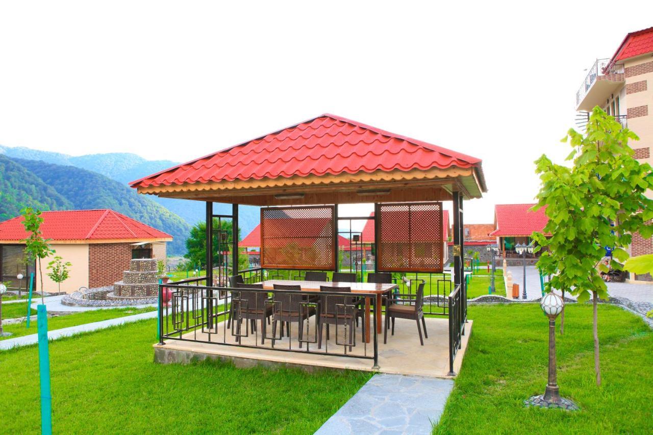 Bergs Otel And Restaurant Qax Zewnętrze zdjęcie